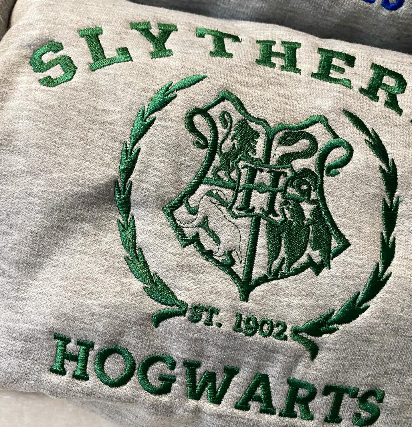 Hogwarts School Sweatshirt/ Hoodie customifeel